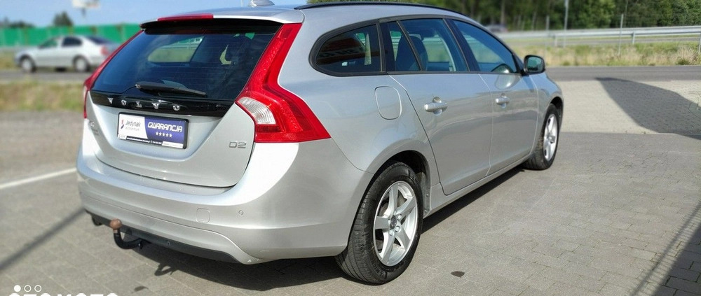 Volvo V60 cena 51800 przebieg: 246200, rok produkcji 2017 z Wleń małe 301